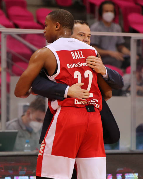 欢呼雀跃 欢呼雀跃